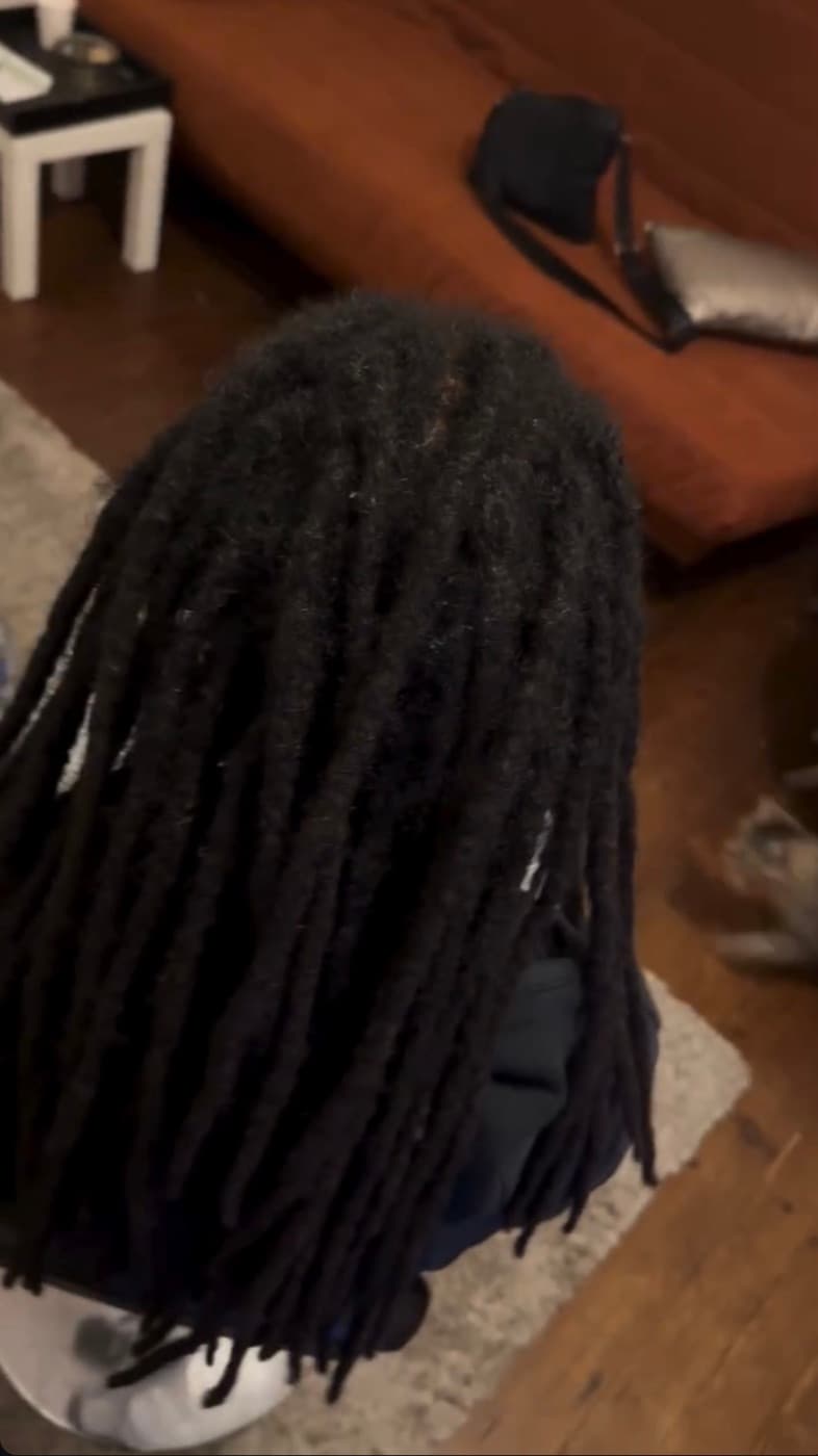 Avant — Reprise des racines — Crochet (moins de 100 locks)